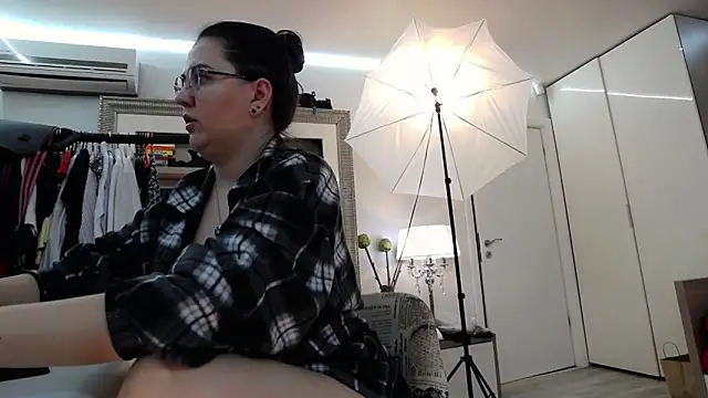 Snapshot of ILoveToFeelU chatting on 14, 3, 2025 ILoveToFeelU online show from 14, 3, 2025