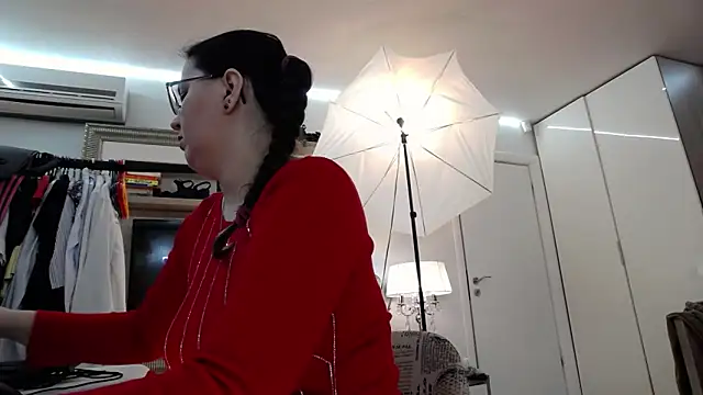 Snapshot of ILoveToFeelU chatting on 16, 3, 2025 ILoveToFeelU online show from 16, 3, 2025