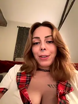 Snapshot of Mia_Railey chatting on 19, 11, 2025 Mia Railey online show from 19, 11, 2025