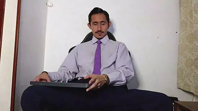 HomeAloneK online show from 4, 2, 2026