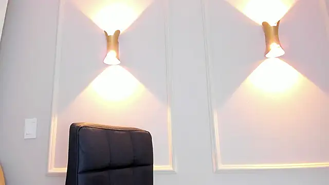 Lia walton online show from 10, 2, 2025