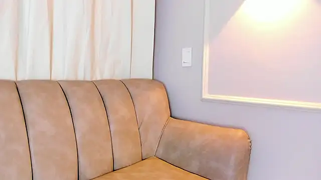 Lia walton online show from 11, 2, 2025