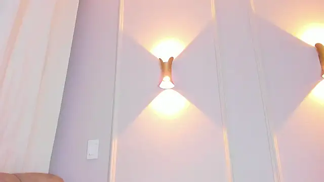 Lia walton online show from 28, 2, 2025