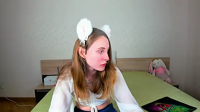 Cowell Adelina online show from 17, 11, 2025