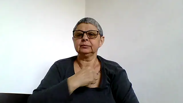 Snapshot of roseblak42 chatting on 3, 5, 2026 roseblak42 online show from 3, 5, 2026