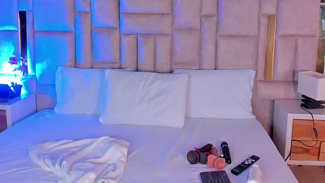 Miss Abigail  online show from 5, 12, 2025