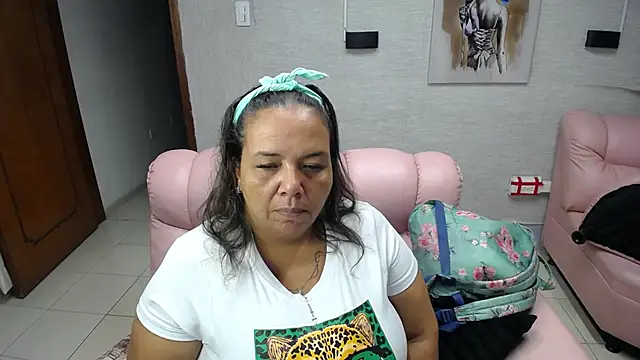 Snapshot of Penelope_Nipples_ chatting on 10, 11, 2025 Penelope Nipples online show from 10, 11, 2025