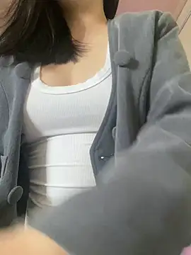 Ruby bear online show from 19, 12, 2024