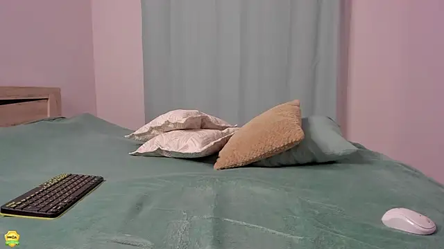 me   ow online show from 6, 12, 2024