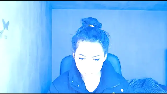 Snapshot of LovelyJulliette chatting on 19, 1, 2025 LovelyJulliette online show from 19, 1, 2025