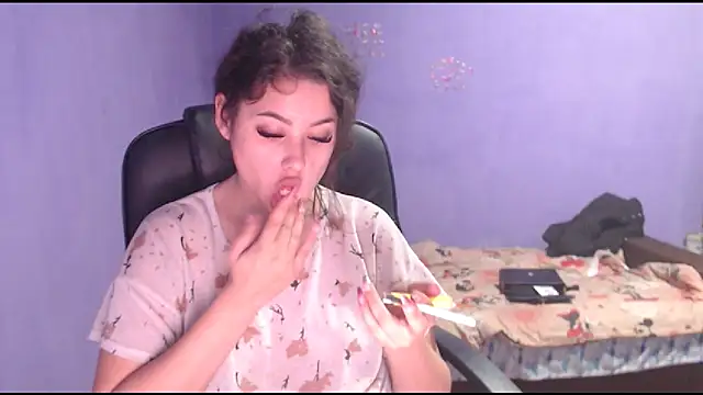 Snapshot of LovelyJulliette chatting on 24, 1, 2025 LovelyJulliette online show from 24, 1, 2025