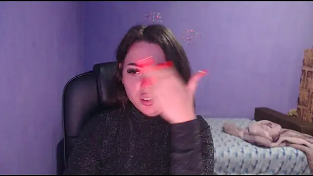 Snapshot of LovelyJulliette chatting on 1, 2, 2025 LovelyJulliette online show from 1, 2, 2025