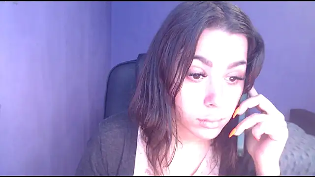 Snapshot of LovelyJulliette chatting on 4, 2, 2025 LovelyJulliette online show from 4, 2, 2025