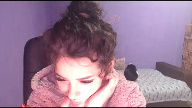 Snapshot of LovelyJulliette chatting on 11, 2, 2025 LovelyJulliette online show from 11, 2, 2025