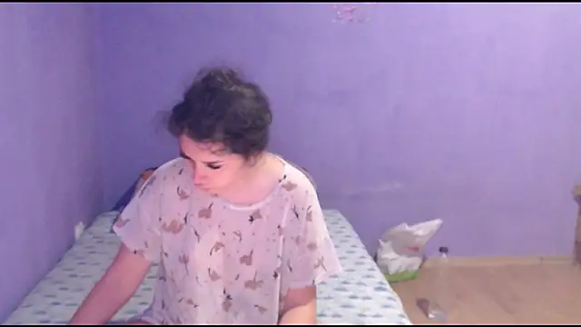 Snapshot of LovelyJulliette chatting on 15, 2, 2025 LovelyJulliette online show from 15, 2, 2025
