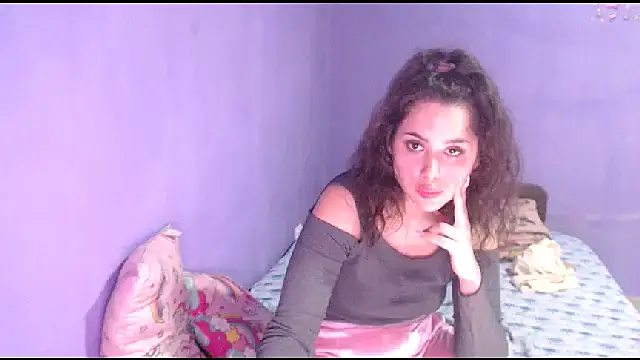 Snapshot of LovelyJulliette chatting on 9, 3, 2025 LovelyJulliette online show from 9, 3, 2025
