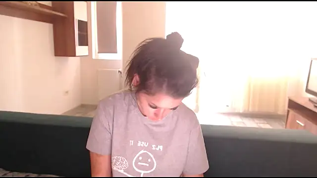 Snapshot of LovelyJulliette chatting on 14, 3, 2025 LovelyJulliette online show from 14, 3, 2025