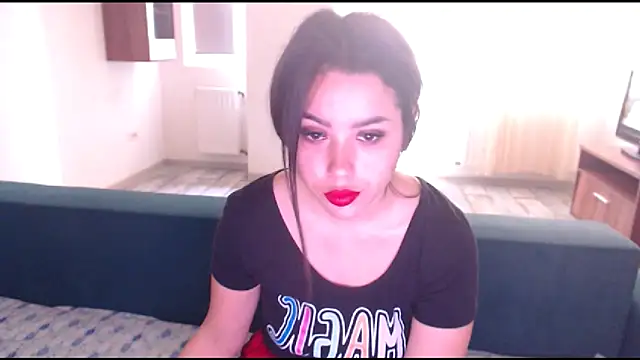 Snapshot of LovelyJulliette chatting on 17, 3, 2025 LovelyJulliette online show from 17, 3, 2025