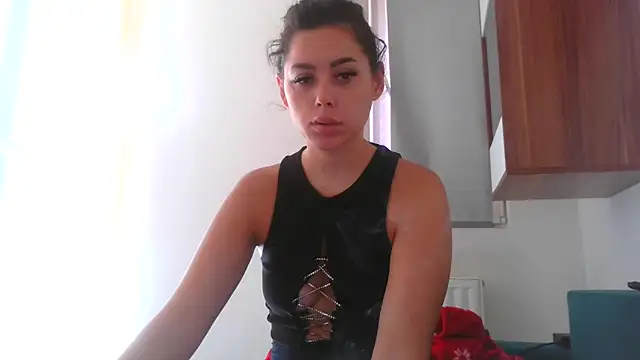 Snapshot of LovelyJulliette chatting on 18, 9, 2025 LovelyJulliette online show from 18, 9, 2025