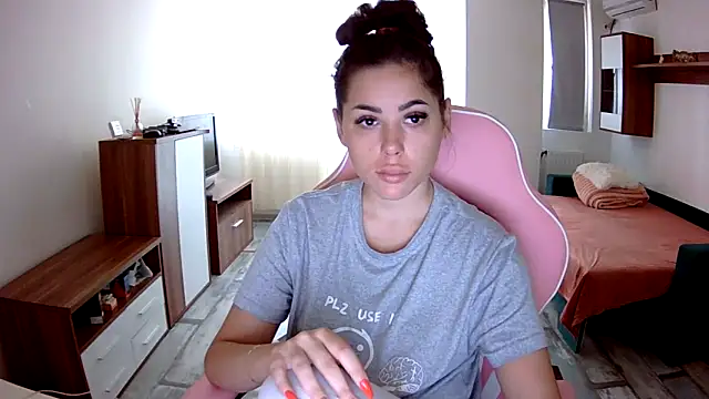 Snapshot of LovelyJulliette chatting on 26, 9, 2025 LovelyJulliette online show from 26, 9, 2025