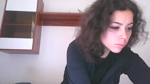 Snapshot of LovelyJulliette chatting on 14, 10, 2025 LovelyJulliette online show from 14, 10, 2025