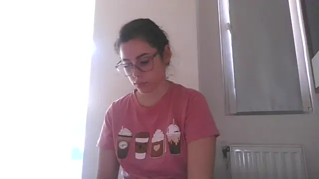 Snapshot of LovelyJulliette chatting on 31, 10, 2025 LovelyJulliette online show from 31, 10, 2025