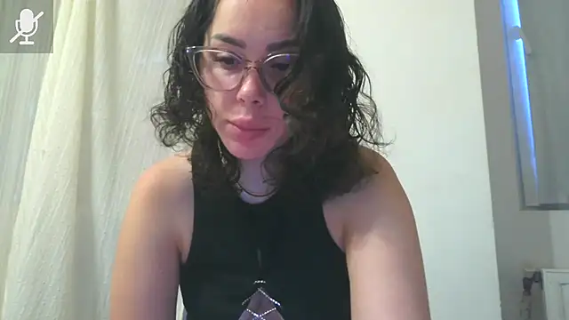 Snapshot of LovelyJulliette chatting on 24, 11, 2025 LovelyJulliette online show from 24, 11, 2025