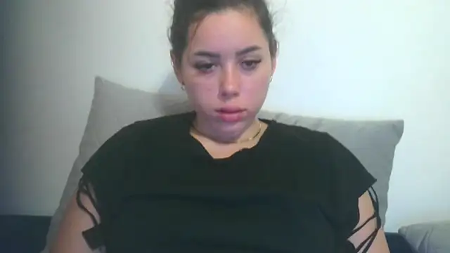 Snapshot of LovelyJulliette chatting on 1, 12, 2025 LovelyJulliette online show from 1, 12, 2025