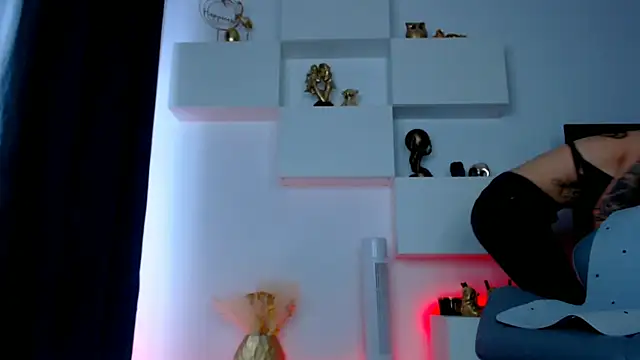 arianatattoos online show from 22, 9, 2025