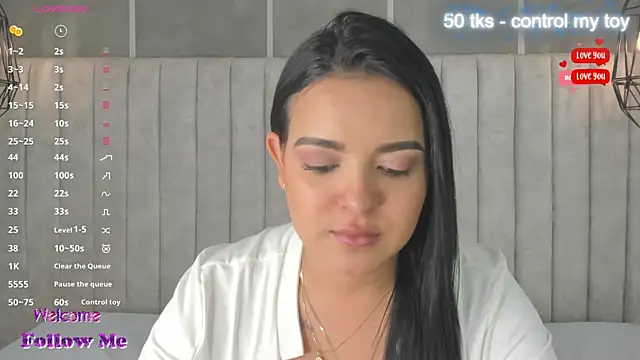 Snapshot of lea_gray chatting on 10, 1, 2025 lea gray online show from 10, 1, 2025