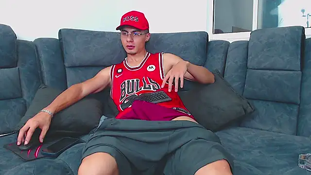 Snapshot of Stiven_CL chatting on 2, 2, 2025 Stiven CL online show from 2, 2, 2025