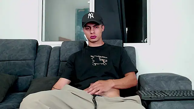 Snapshot of Stiven_CL chatting on 14, 9, 2025 Stiven CL online show from 14, 9, 2025