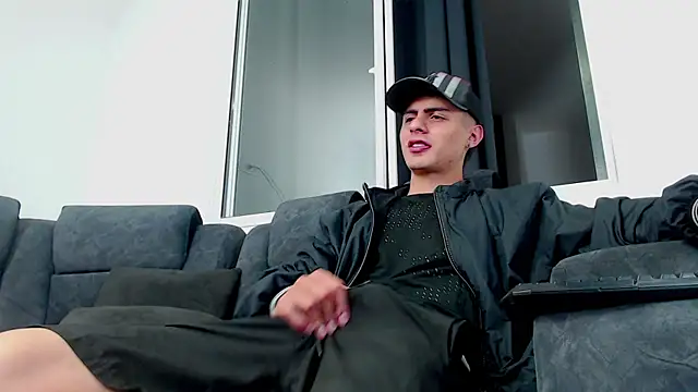 Snapshot of Stiven_CL chatting on 5, 10, 2025 Stiven CL online show from 5, 10, 2025