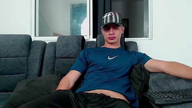 Snapshot of Stiven_CL chatting on 7, 10, 2025 Stiven CL online show from 7, 10, 2025