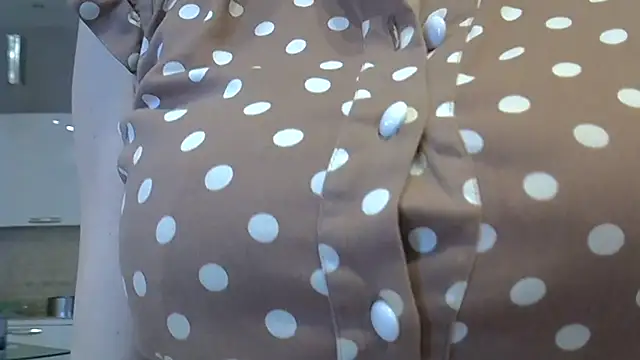 ZarinaSwift online show from 6, 3, 2026