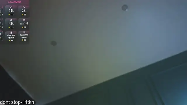 Snapshot of milly_shy chatting on 13, 1, 2025 milly shy online show from 13, 1, 2025