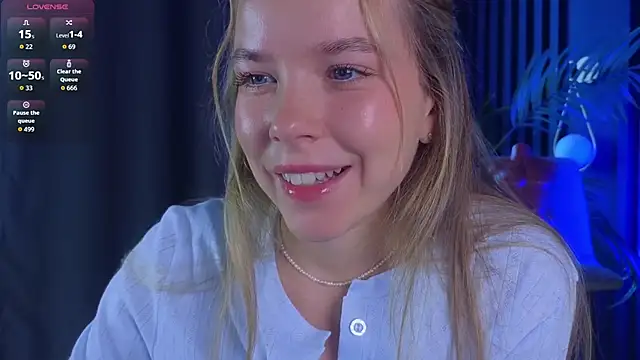 Snapshot of milly_shy chatting on 29, 9, 2025 milly shy online show from 29, 9, 2025