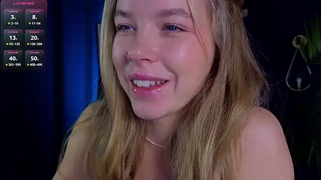 Snapshot of milly_shy chatting on 7, 10, 2025 milly shy online show from 7, 10, 2025