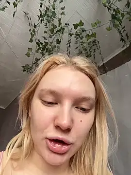 AmmyHot online show from 5, 3, 2026