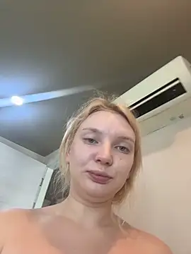 AmmyHot online show from 12, 4, 2026