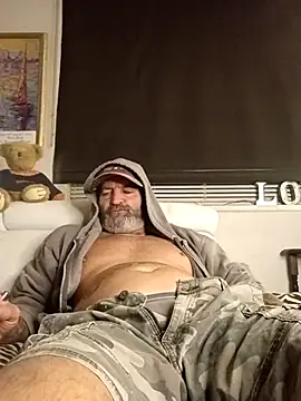 Snapshot of Hotbodyscottie chatting on 18, 12, 2025 Hotbodyscottie online show from 18, 12, 2025