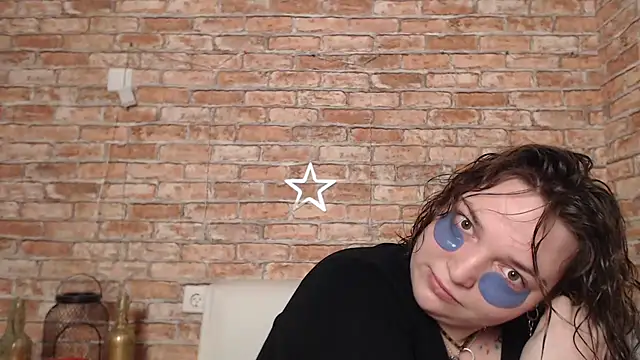 Amelia Kiss  online show from 14, 2, 2025