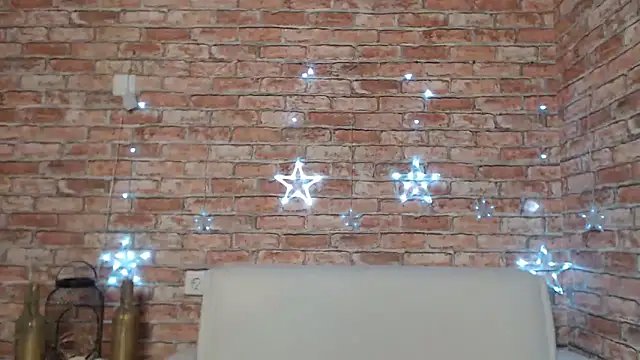 Amelia Kiss  online show from 27, 2, 2025