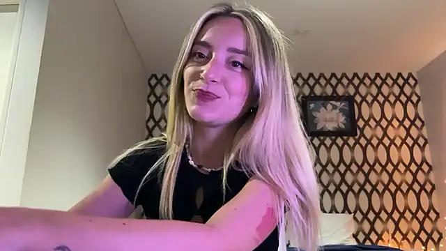 SirenaBelle online show from 13, 3, 2025