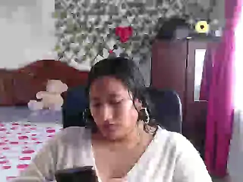 Snapshot of EmilyLove1014 chatting on 3, 1, 2025 EmilyLove1014 online show from 3, 1, 2025