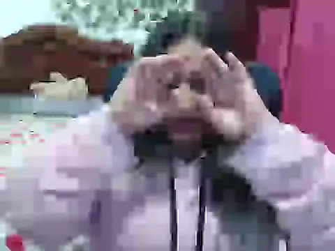 Snapshot of EmilyLove1014 chatting on 6, 1, 2025 EmilyLove1014 online show from 6, 1, 2025