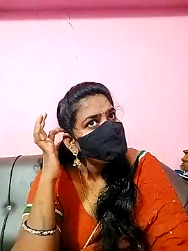 melina214 online show from 10, 10, 2025