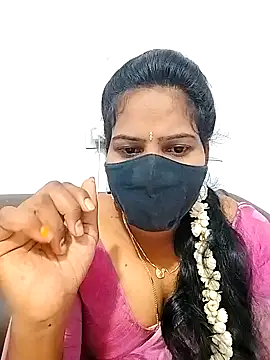 melina214 online show from 4, 3, 2026