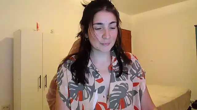 Snapshot of samantha_s69 chatting on 4, 12, 2024 samantha s69 online show from 4, 12, 2024