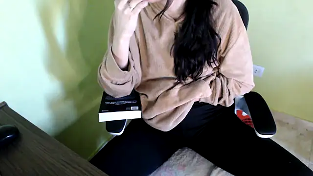 Snapshot of samantha_s69 chatting on 1, 5, 2026 samantha s69 online show from 1, 5, 2026